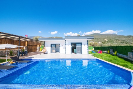Villa İron Çavdır