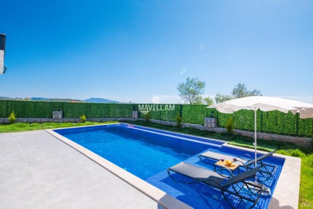Villa İron Çavdır