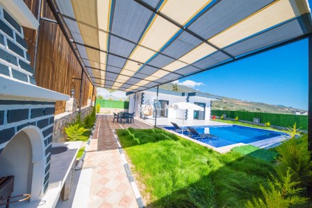Villa İron Çavdır