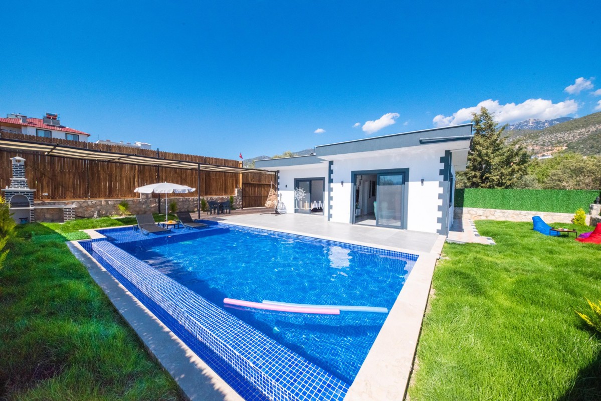 Villa İron Çavdır