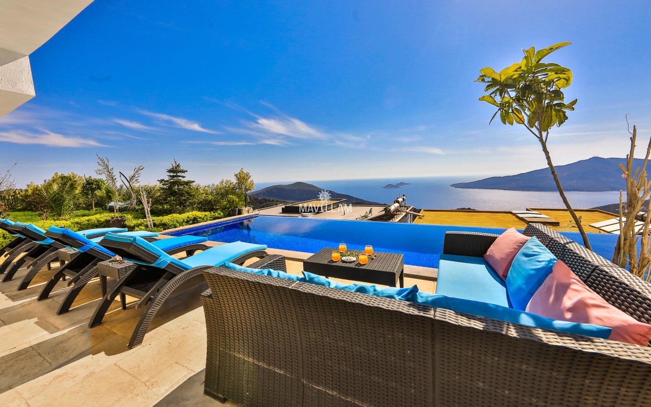Villa Hyperion