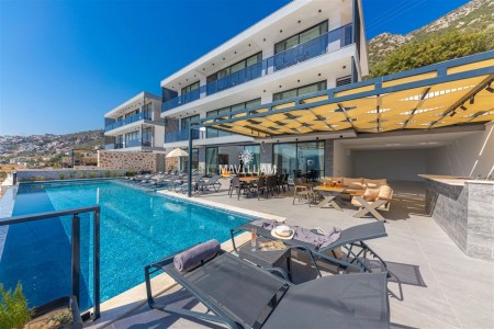 Villa Falcon Royal