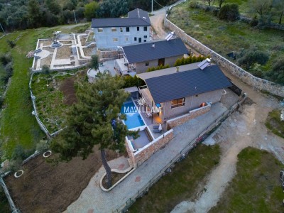 Villa Ayza